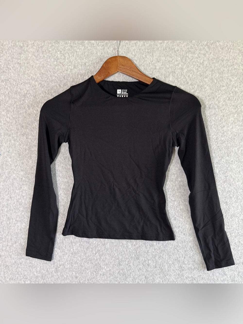 Black Long-Sleeve Crewneck Women's Top